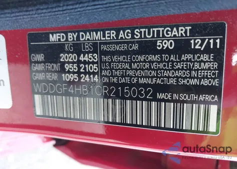 2012 Mercedes-Benz C 250 Luxury/Sport из США, поврежденный, VIN WDDGF4HB1CR215032